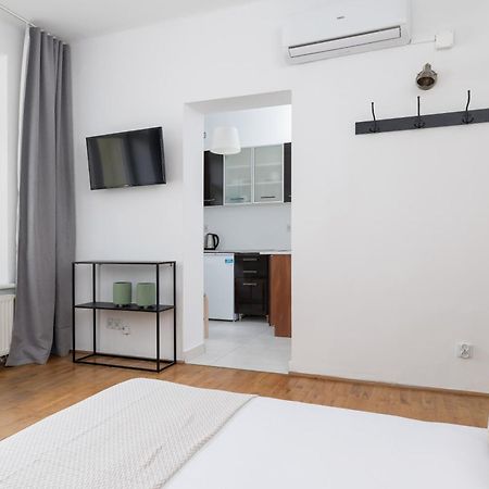Studio Apartment With Ac - Dluga 65 Krakow Exterior photo